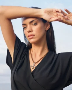 Collar Cruz Plateado Osiris