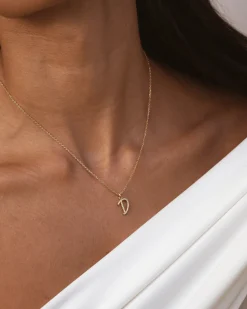 Collar Letra D