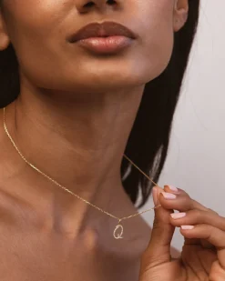 Collar Letra Q