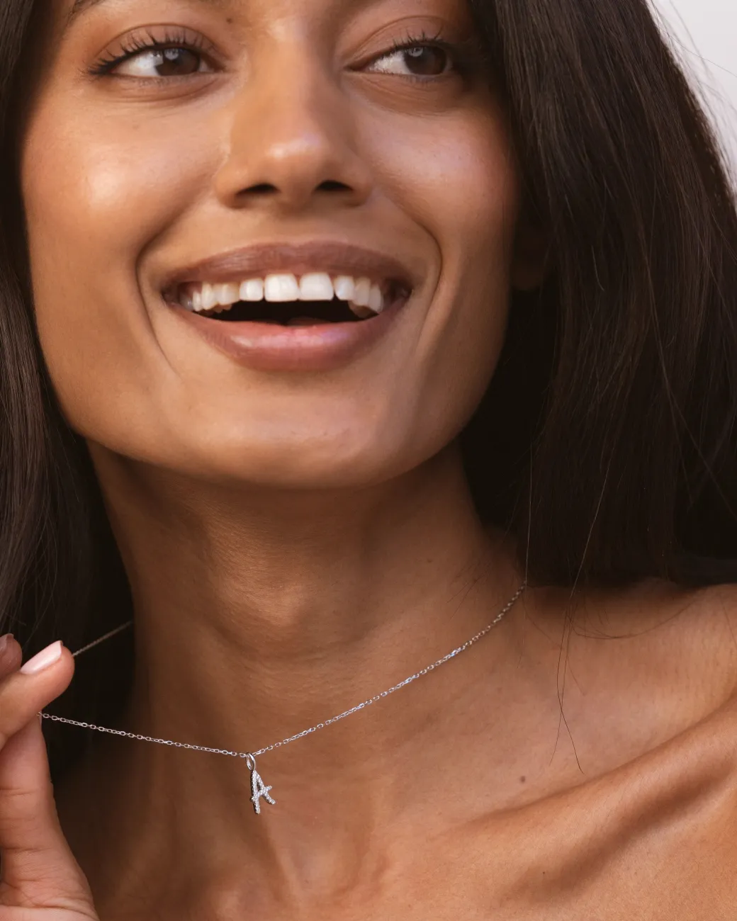 Collar Plata Letra A