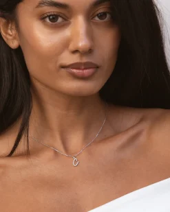 Collar Plata Letra C