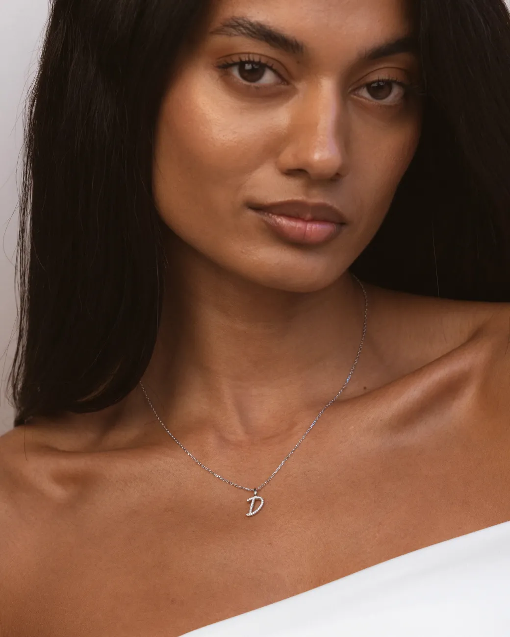 Collar Plata Letra D