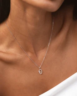 Collar Plata Letra O