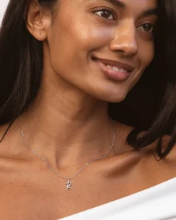 Collar Plata Letra R