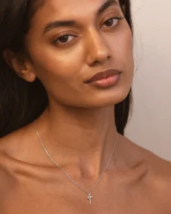 Collar Plata Letra T