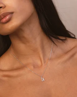 Collar Plata Letra U