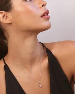 Collar Plata Letra W