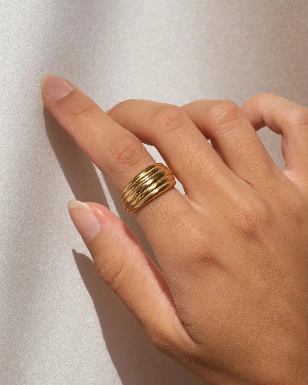 Golden Kat Ring